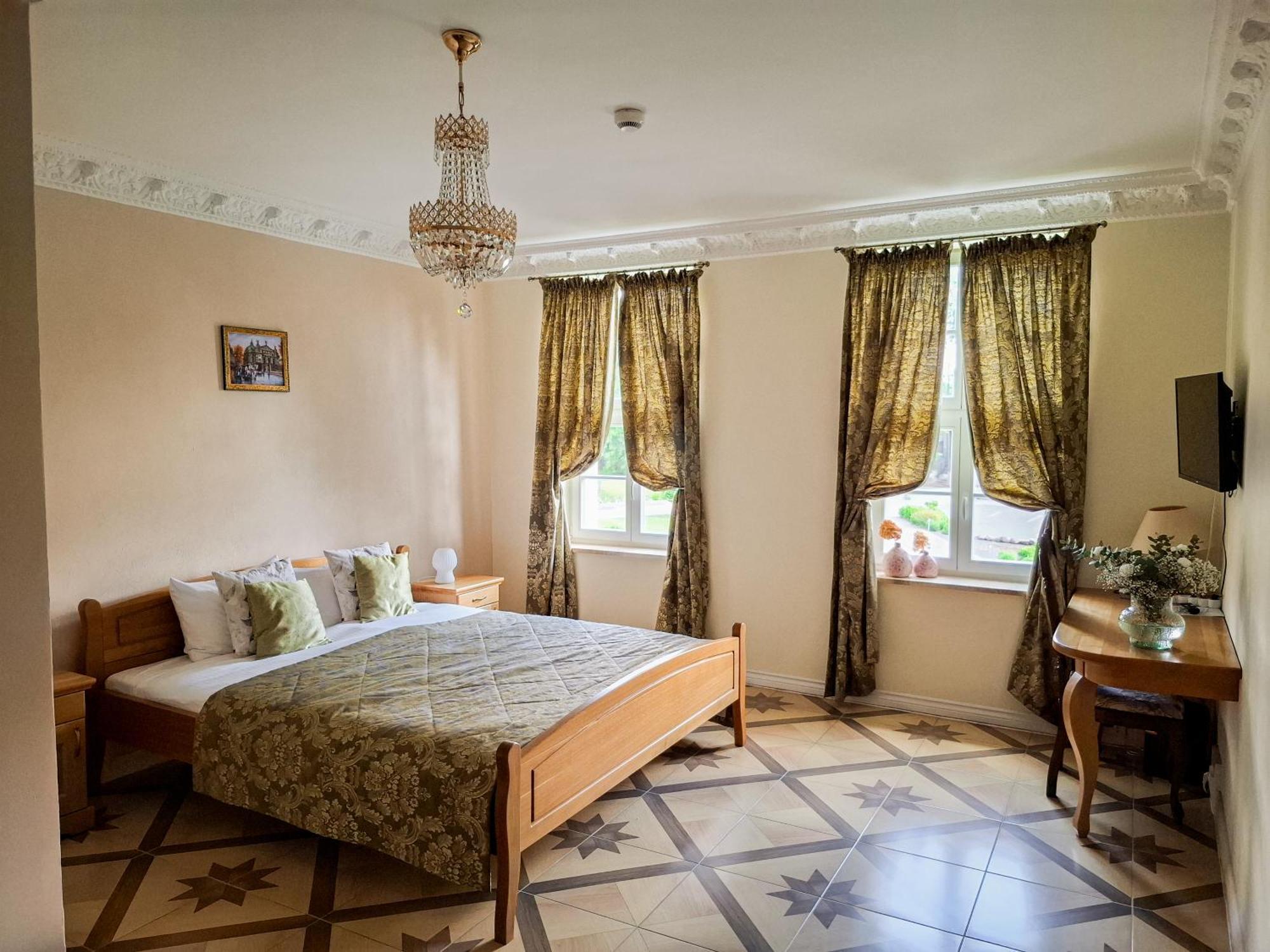 Palac Bogaczow - Noclegi - Restauracja - Przyjecia Bagian luar foto